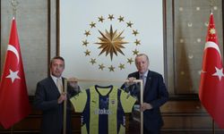 Cumhurbaşkanı Erdoğan, Fenerbahçe Spor Kulübü Başkanı Koç ve beraberindeki heyeti kabul etti