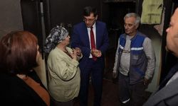 Belediye Başkanı Kahveci yangın mağduru aileyi yalnız bırakmadı