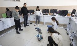 Tunceli'de Öğrenciler Robotik Kodlamayla Hayatı Kolaylaştıracak Projeler Üretiyor