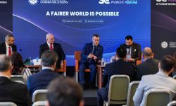 Varşova’da “Stratcom Public Forum: Daha Adil Bir Dünya Mümkün” Paneli düzenlendi