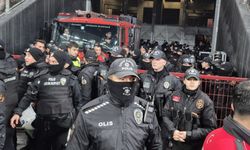 Galatasaray - Fenerbahçe derbisinde 32 bin 500 polis görevlendirildi mi?