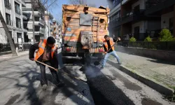 İstanbul Bakırköy Belediyesi 50 ton asfalt serimi gerçekleştirdi