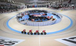 44 ülkeden 360 sporcu, Konya Olimpik Velodromu'nda madalya için yarışıyor.