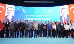 "Bir Öykü, Bin Düş" temasıyla yapılan kongrede çocuk edebiyatı alanında eser veren öğretmenler bir araya geldi.