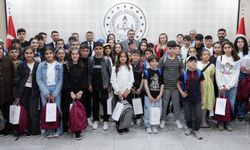 Öğrencilerden Bakan Tekin'e Ziyaret