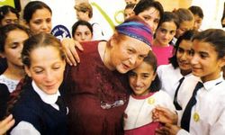 Aydınlanma Devriminin Işığı, İnsanlığın Ve Toplumun Yakışığı Çağdaş Türk Kadını Türkan Saylan`I Saygıyla Anıyoruz!