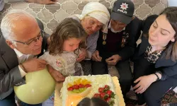95 yaşındaki Kore Gazisine doğum günü sürprizi