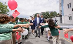 Okullarımızda çocuklarımızın hep yanındayız… Koşarak, yorulmadan, severek.