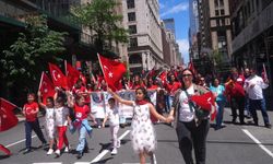 ABD’de “42. Geleneksel New York Türk Günü Yürüyüşü” coşkuyla kutlandı