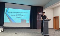 Güvenli İnternet ve Sosyal Medya Kullanımı Afiş ve Bilgilendirme