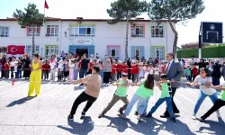 Eğlenerek öğrenin, oyunlarla büyüyün çocuklar.