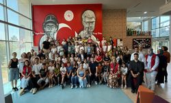 Bakan Yardımcısı Dr. Eminoğlu, Gençlik Yaz Kulübü Öğrencileriyle Buluştu