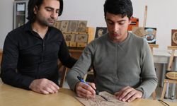 Ahşap Yakma Sanatıyla Yeteneğini Görünür Kıldı