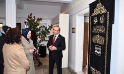 Atadan İlmek Torundan Gömlek; Geleneksel Motifler ve Kordon Tutturma