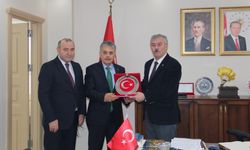 Emekli Müfettişimiz Teftiş Kurulu Başkanımızı Makamında Ziyaret Etti