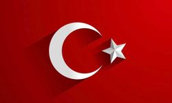 Bayraksızlar bayraksızlar. Yere düşse bayrak sızlar