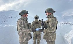 20 adet çorap, Komandolara teslim edildi