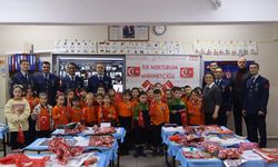 Mehmetçik okullarda