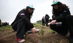 Meslek Liseliler, Yurt Dışı Gezilerindeki Karbon Ayak İzini Fidan Dikerek Küçültüyor