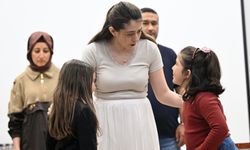 Öğretmenler, Kurdukları Topluluk İle Tiyatro Sahnelerine Uzandı