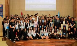 Antalya'da Genç Bilim İnsanları Bilimsel Çalışmalarını Paylaştı