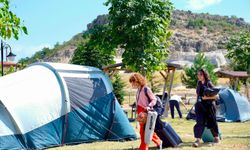 Gece olduğunda gökyüzü netleşir