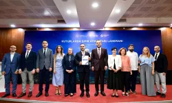“Kutuplarda Sıfır Atık” Kitabı Tanıtıldı