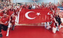 Namağlup şampiyonuz, sizinle gurur duyuyoruz!