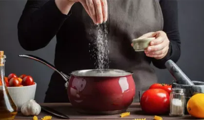 İftarda yemeklerinizin tuzu tam ayarında mı? Peki bunun hakkını verdiniz mi?