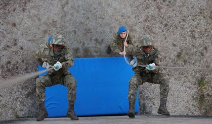 Komando olmak; cesaret, disiplin ve kararlılık demektir