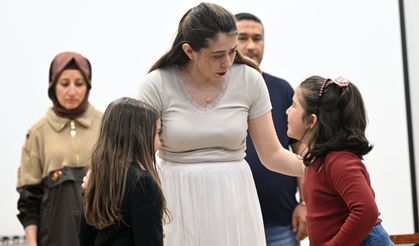 Öğretmenler, Kurdukları Topluluk İle Tiyatro Sahnelerine Uzandı