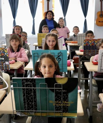 Millî Mücadele'nin İzlerini Taşıyan Taş Mektep'te Çocuklar Geleceğe Hazırlanıyor