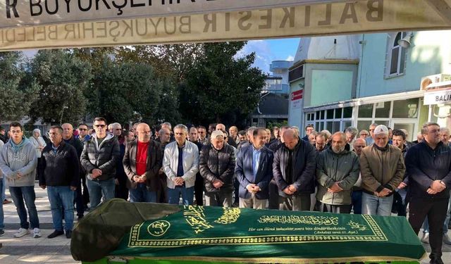 Aksaray’da devrilen otobüste hayatını kaybeden Bandırmalı yolcu defnedildi