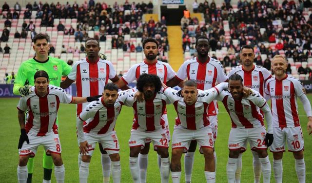 Trendyol Süper Lig: NG Sivasspor: 1 - A. Hatayspor: 1 (İlk yarı)