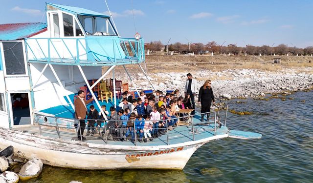 Öğretmenlerinin Sürpriziyle Öğrenciler Hem Çevre Bilinci Kazandı Hem de Eğlendi