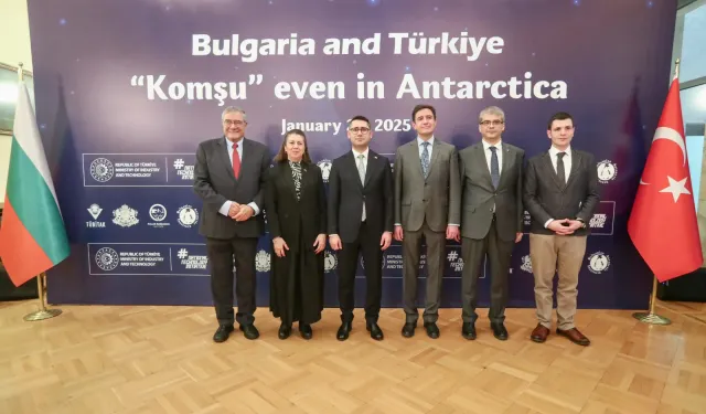 "Bulgaristan – Türkiye Antarktika'da da Komşu" Temalı Fotoğraf Sergisi Ankara'da Gerçekleştirildi