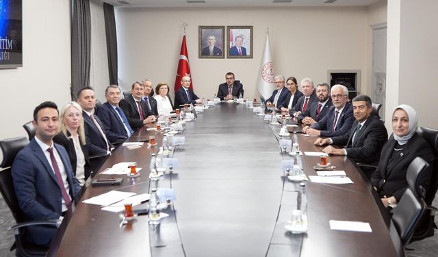 Eğitimde attığımız her adım, geleceğimizi şekillendiren en büyük yatırımdır
