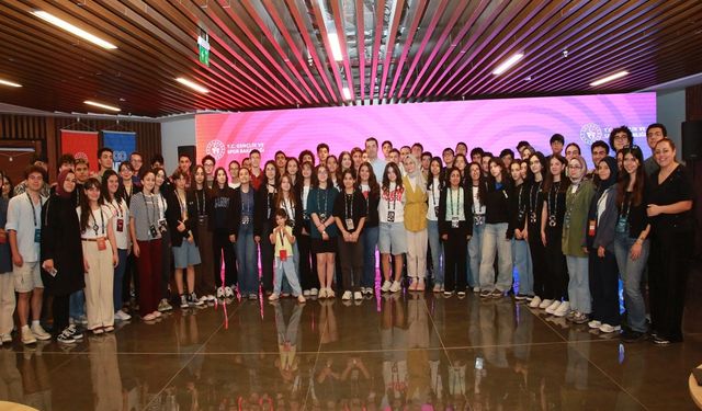 Yüzde 1’lik Dilimdeki Gençlerle İlham Veren Buluşma