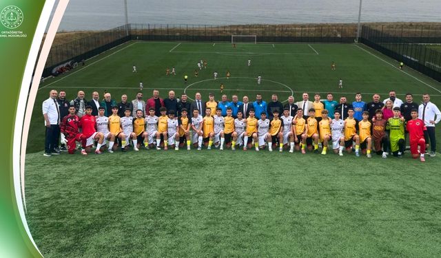 Tematik futbol spor liselerinde görev yapan beden eğitimi ve spor öğretmenlerine yönelik hizmet içi eğitim