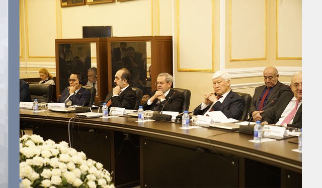 Prof. Dr. Yüksel Özgen, AMEA’nın Kuruluş Yıl Dönümü Etkinliklerine Katıldı