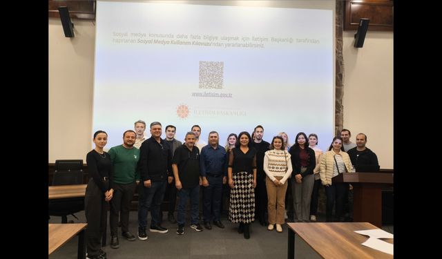 İzmir’de Kamu Kurumlarına Sosyal Medya Kullanımı Eğitimi Gerçekleştirildi