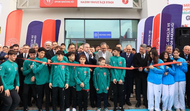 Soma Nazım Yavuz Stadyumu’nun resmî açılışını gerçekleştirdik