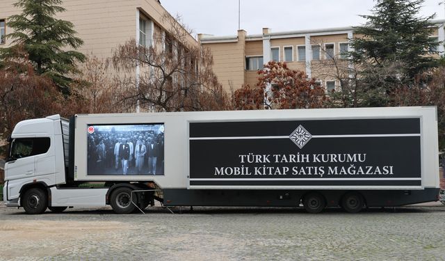 Her Eve Bir Tarih Kitabı diyerek yola çıkan mobil kitap satış mağazamız