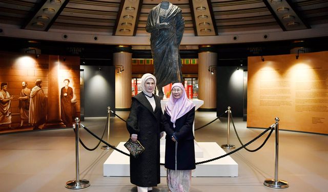 Cumhurbaşkanlığı Millet Kütüphanesini Ziyaret