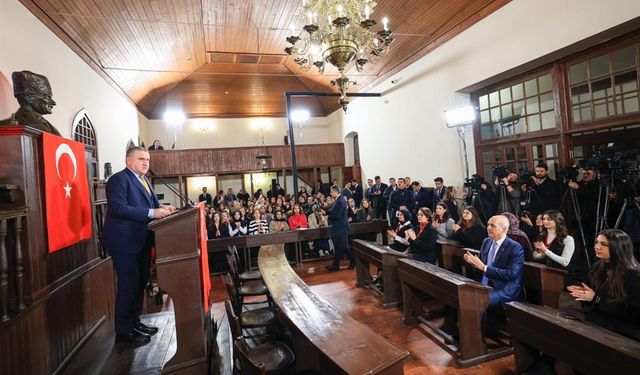 Ankara Diplomat Akademi Kampı Gençleri Diplomasiyle Buluşturdu