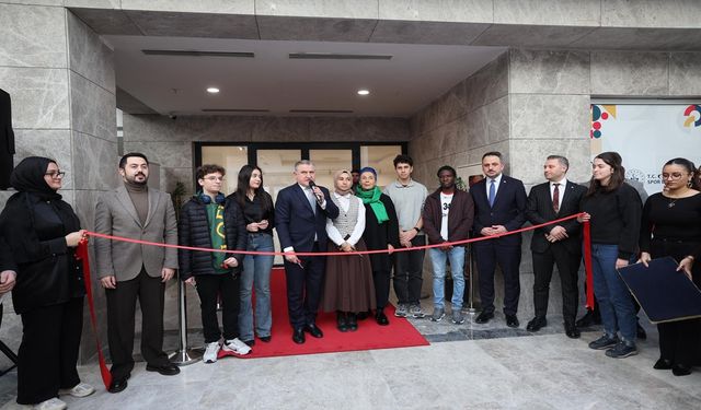 Gençlerin Sanat Üretimi Yeni Bir Sahne Kazandı: Genç Sanat Mekân Açıldı