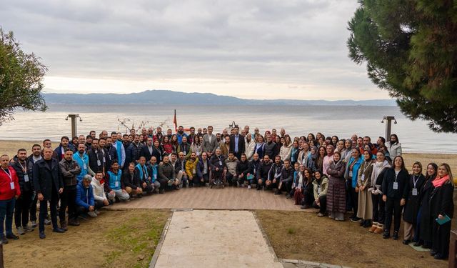 Karacaali’de Gençlik Kampları İçin Değerlendirme Buluşması