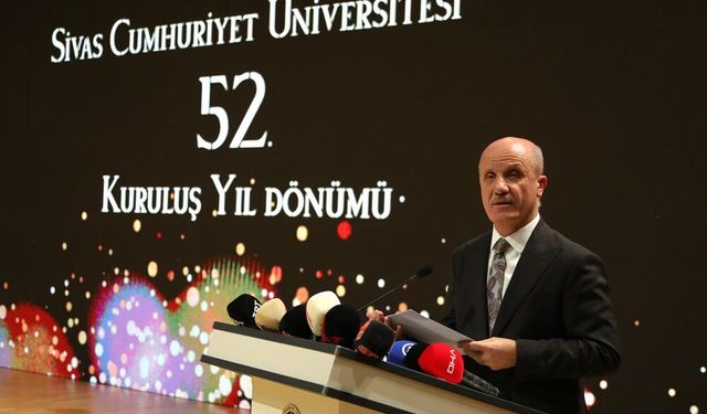 Yükseköğretim Kurulu Başkanı Özvar Sivas'ta konuştu