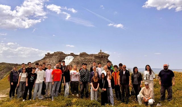 BİLSEM öğrencileri "Kuruluş"un izlerini sürmek için Karacahisar Kalesi'ndeydi!
