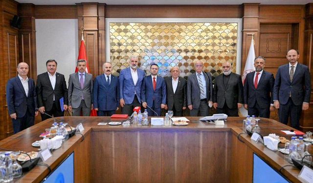 Filistin’e Destek Platformu Akın Gürlek’i ziyaret etti